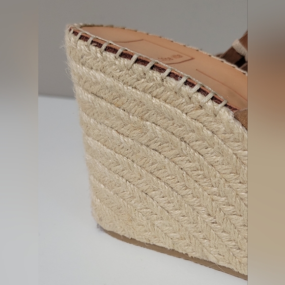 Dolce Vita Wedge Sandels - Picture 7 of 11